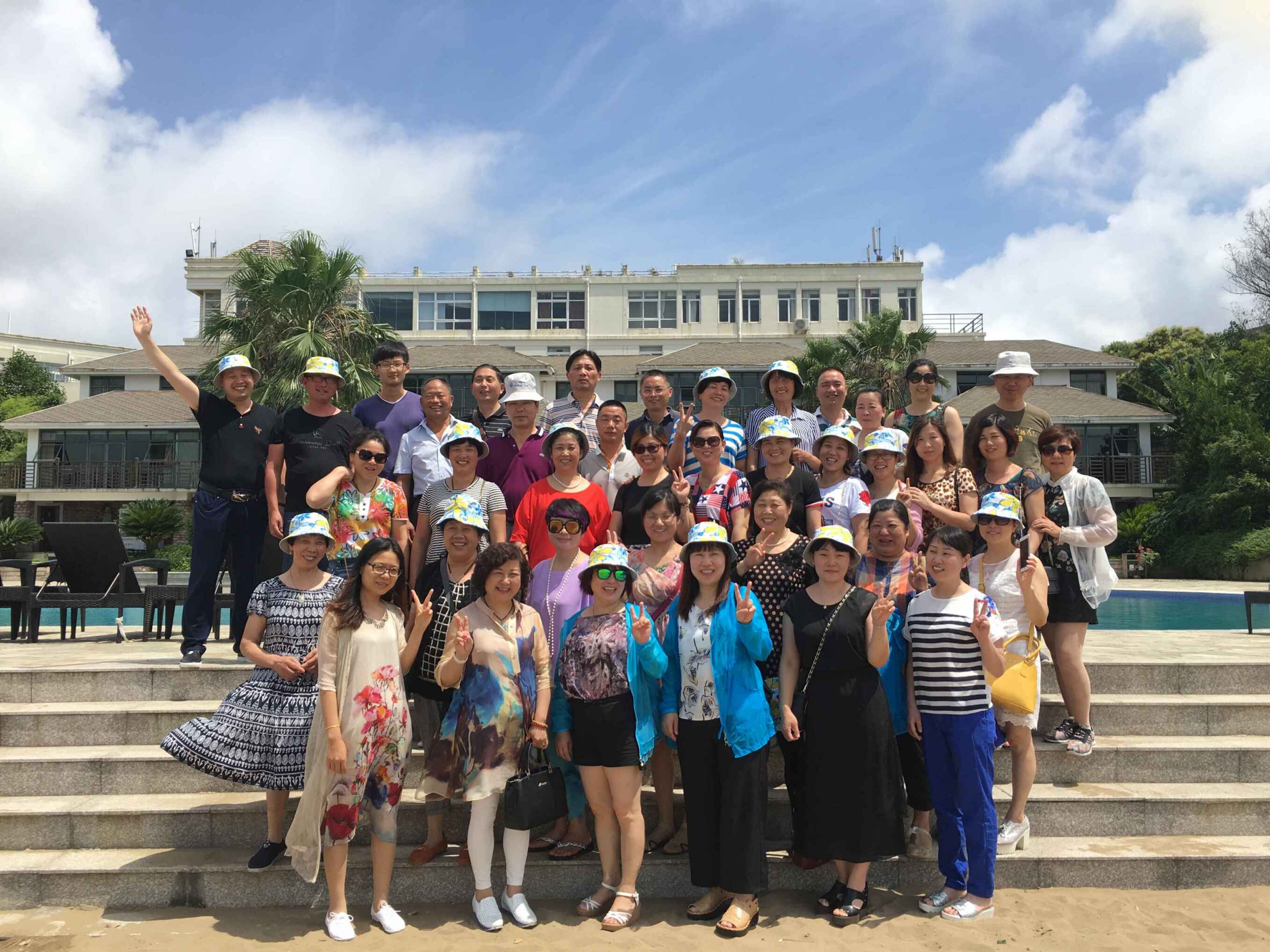 人生就是博市场2016年商户旅游圆满画上句号