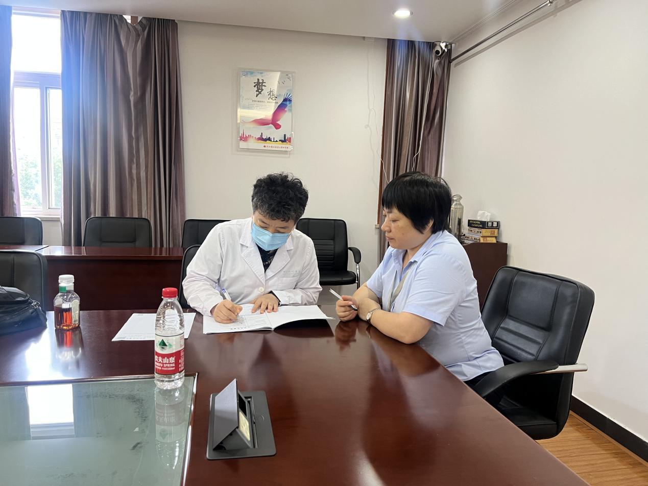 钱江商城开展一对一体检报告解读运动