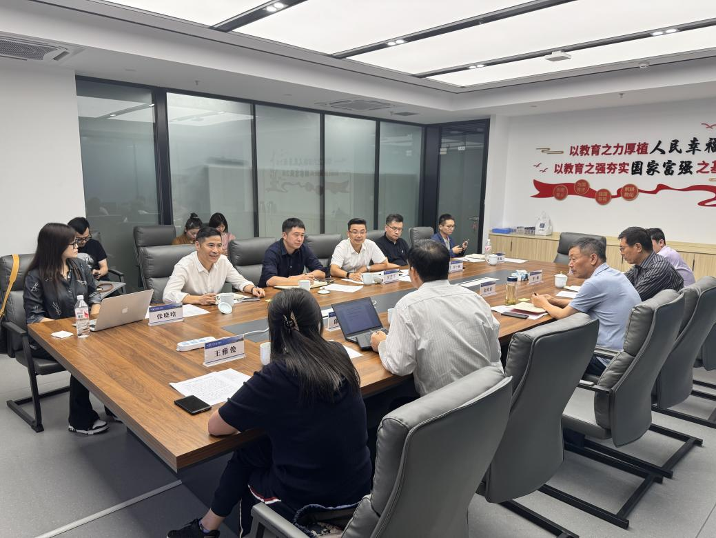 律威调解中心理事长戴海洋赴浙大都会学院学习交流